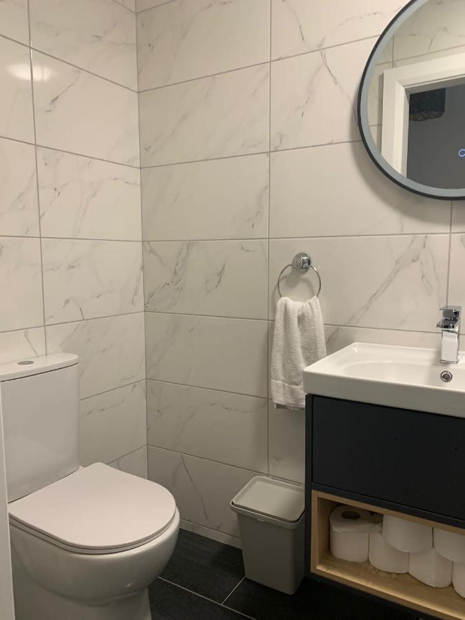14 Eyre Square Lane Apartment กัลเวย์ ภายนอก รูปภาพ